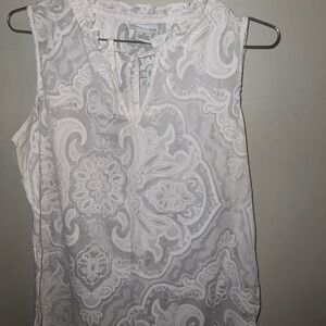 Liz Claiborne White and Gray Sleeveless Blouse